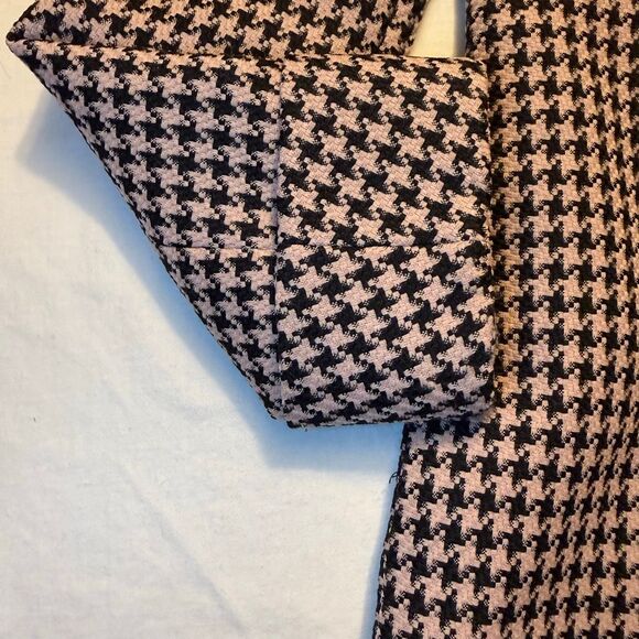 Tahari Pink & Black Houndstooth Long Blazer 4P: fully lined - Picture 8 of 15